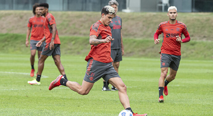 Flamengo intensifica preparação e treina nesta quarta para jogo contra o Palmeiras, pelo Brasileirão