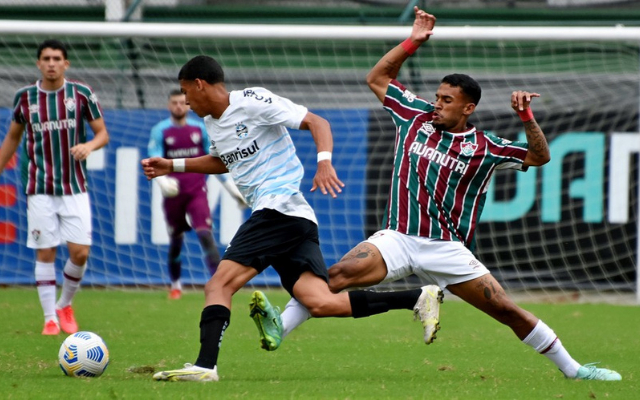 Goleiro do Flamengo alfineta Fluminense após eliminação do rival no Brasileirão sub-20