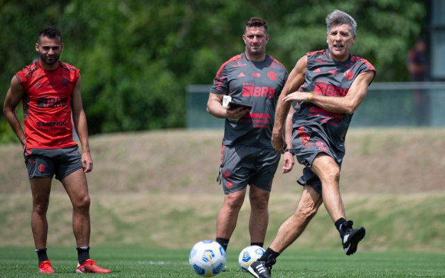 Flamengo dá sequência à preparação para jogo contra Cuiabá; veja imagens