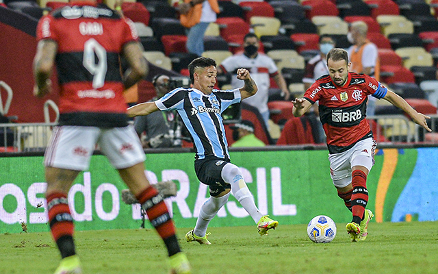 Flamengo pode ter até nove mudanças em relação ao primeiro jogo contra o Grêmio no Brasileirão