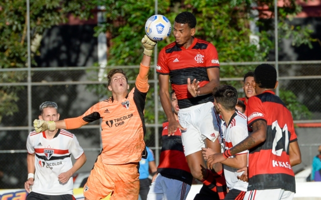 Sub-20: Flamengo não supera o São Paulo na Gávea e acaba eliminado do Brasileiro