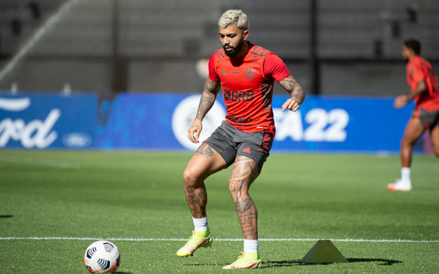 Respeito! Atitude de Gabigol chama atenção antes de treino no Uruguai