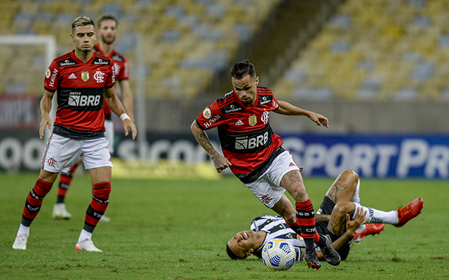 Flamengo pode dar primeiro passo para ‘apertar’ o Atlético-MG na briga pelo Brasileirão