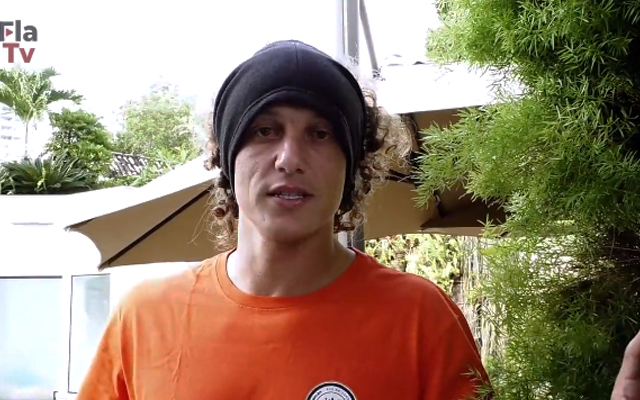 Um dia de trabalho com David Luiz: assista à rotina do zagueiro no Flamengo