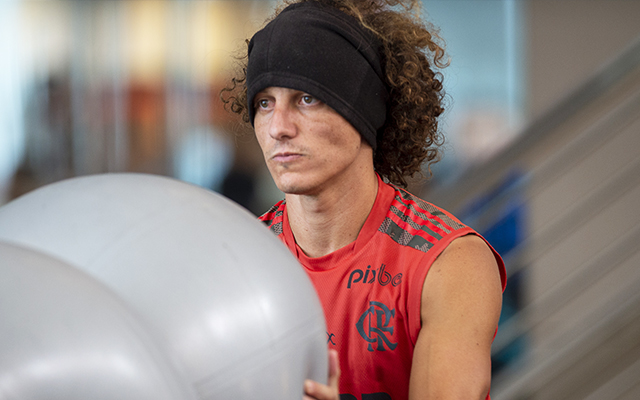 David Luiz não treina com o grupo e é duvida para jogo contra a Universidad Católica