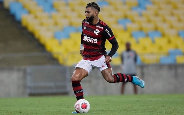 Gabigol nunca teve cobrança de pênalti defendida com a camisa do Flamengo