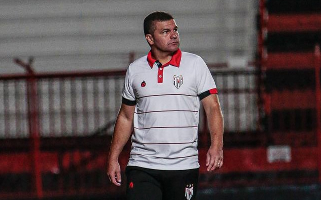Flamengo tem missão de quebrar invencibilidade do Atlético-GO com Umberto Louzer