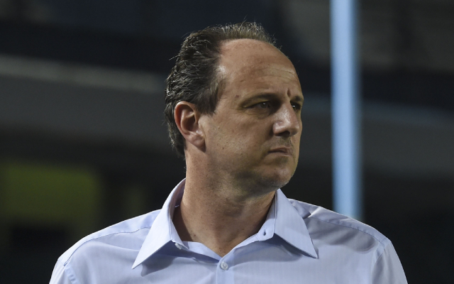 Rogério Ceni sofre terceira derrota seguida para o Flamengo