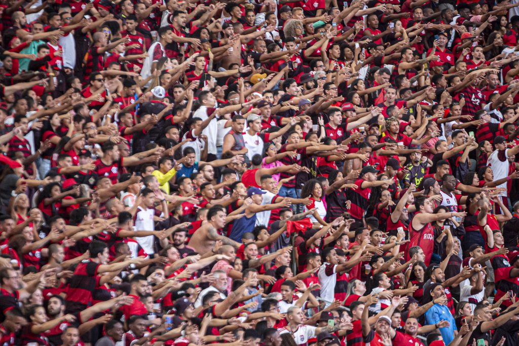 Torcida do Flamengo esgota Setor Norte para jogo contra a Universidad Católica, pela Libertadores