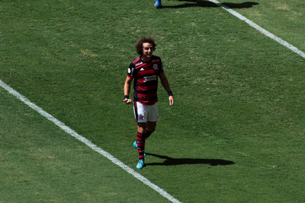 David Luiz perde gol inacreditável em derrota do Flamengo para o Botafogo