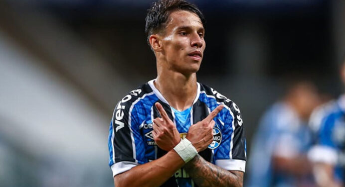 Flamengo planeja investir quase R$ 45 milhões em Ferreirinha, do Grêmio