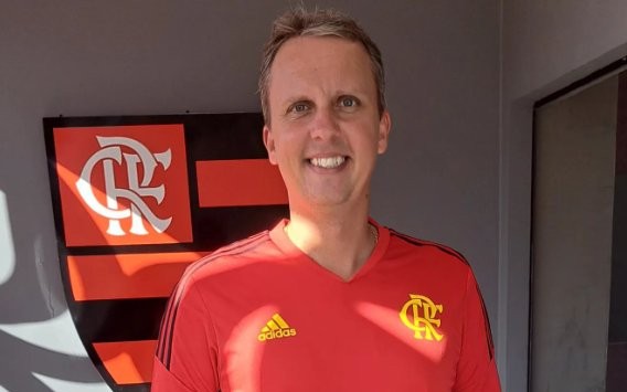 Flamengo contrata coordenador de base do Serrano-RJ