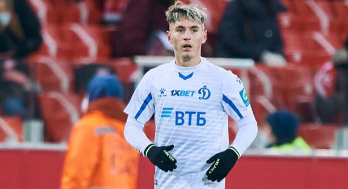 Lateral Guillermo Varela despista sobre saída do Dínamo e negociação com Flamengo: “Eu vou ficar”