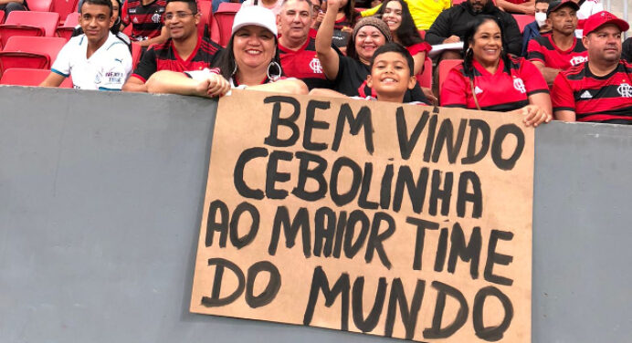 Torcida do Flamengo manda recado para Everton Cebolinha em Brasília