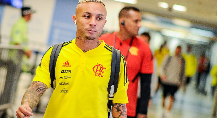 Everton Cebolinha vê margem para evolução de desempenho no Flamengo: “Falta ritmo de jogo”