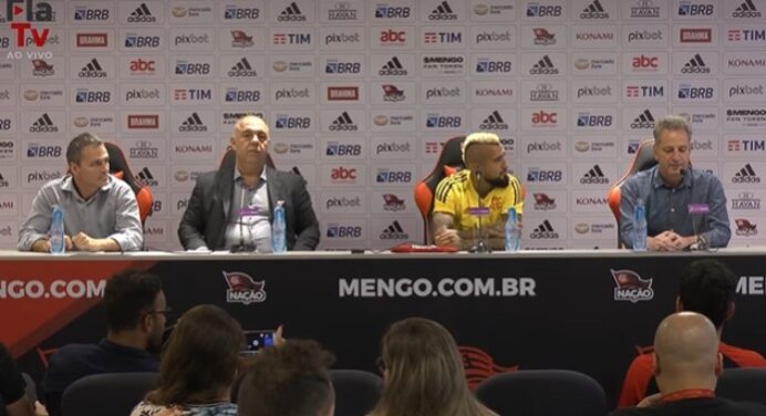 Landim destrincha negociação e esbanja otimismo com Vidal: “É a cara do Flamengo”