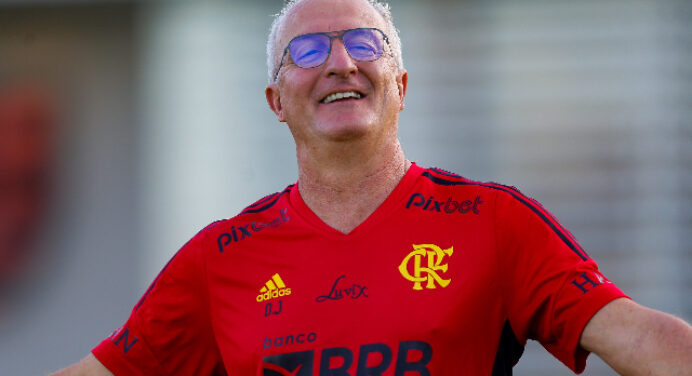 Dorival Júnior supera marca de técnico da Seleção Brasileira com vitória do Flamengo