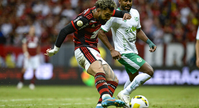 Gabigol chama atenção como ‘criador’ e figura entre líderes do quesito no Brasileirão