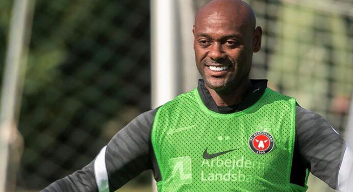 Ex-Flamengo, Vagner Love volta ao Brasil para jogar pelo Sport