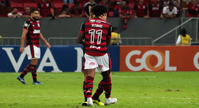 AO VIVO: Coluna do Fla destrincha tudo sobre Rodinei, Vitinho, Dorival e reforços no Flamengo