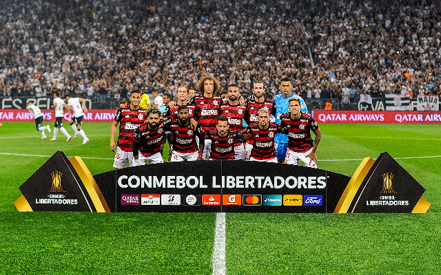 Conmebol promete transmitir trajeto de ônibus do Flamengo para jogo contra o Corinthians