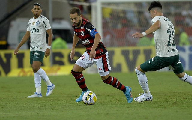 Clássico entre Flamengo e Palmeiras promete lucros altos em casas de apostas