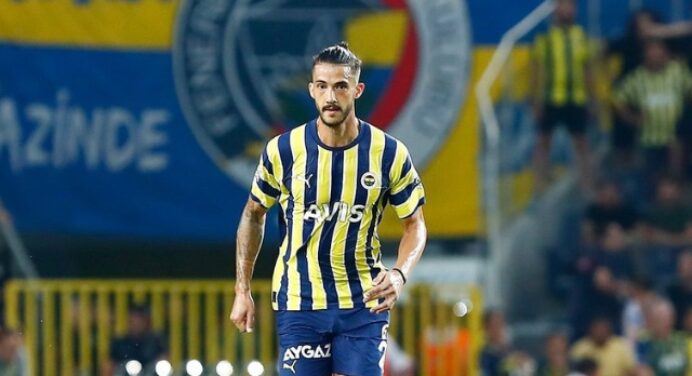 Ex-Flamengo, Gustavo Henrique estreia com vitória pelo Fenerbahçe