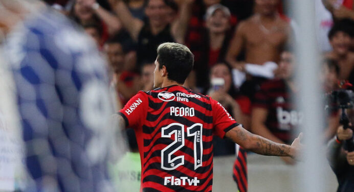 Jogador do Palmeiras declara torcida por convocação de Pedro para Copa do Mundo