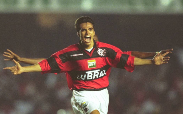 Ex-atacante do Flamengo relembra jogo contra Vélez Sarsfield, em 1995