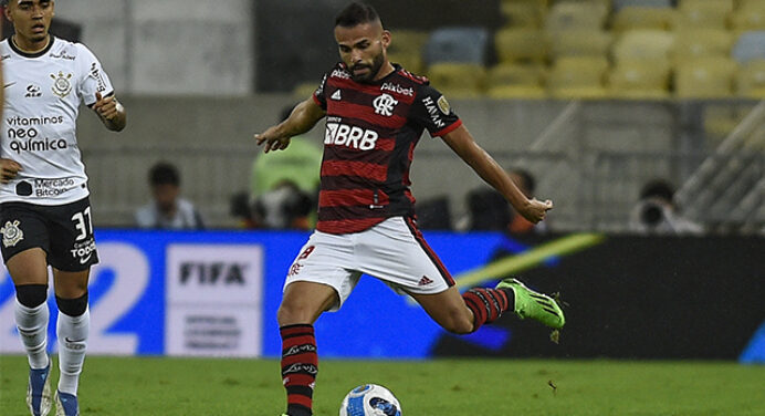 Thiago Maia evolui com Dorival e lidera cinco estatísticas no Flamengo