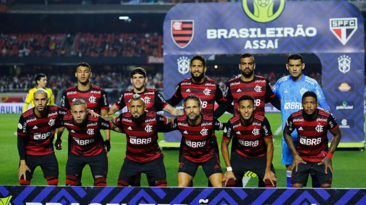 A premiação final do Brasileirão 2022, com R$ 450 milhões para 16