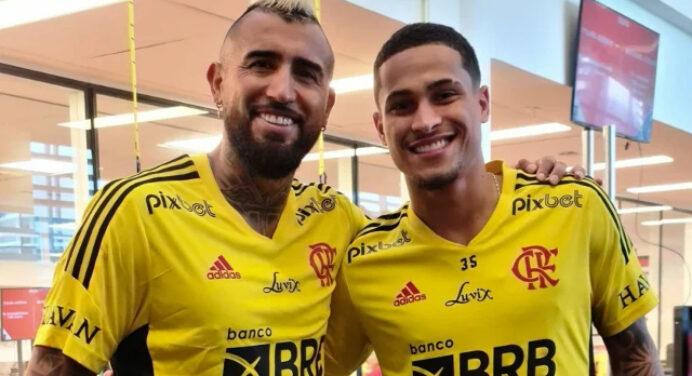 Dorival aponta chance de usar João Gomes e Vidal como titulares no Flamengo
