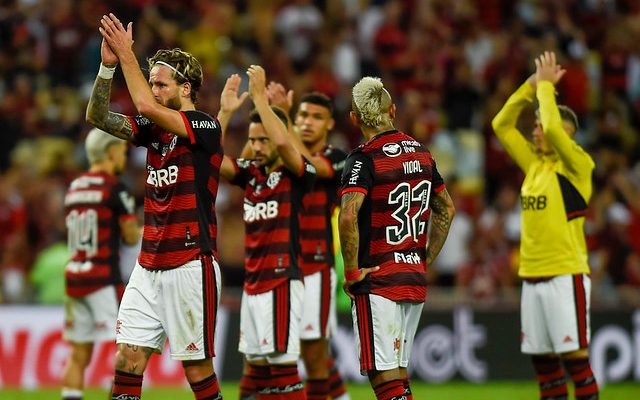 Vidente diz quem deve vencer o jogo Flamengo x Fluminense