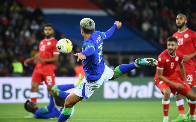 Pedro marca gol pela Seleção e comemora: “Que seja o primeiro de muitos”