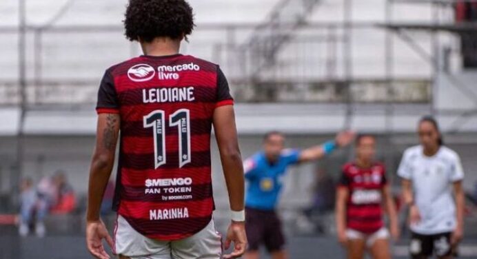 Jogadora do Flamengo, Leidiane concorre a prêmio de gol mais bonito da temporada; veja vídeo