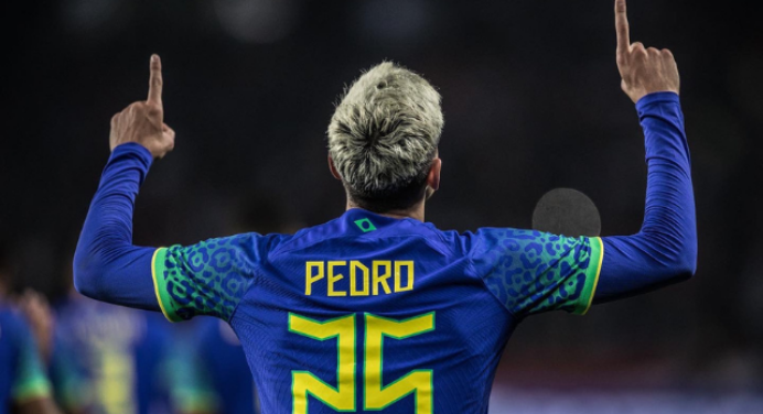 Pedro, Richarlison, Matheus Cunha? Atacante do Flamengo pede passagem entre concorrentes