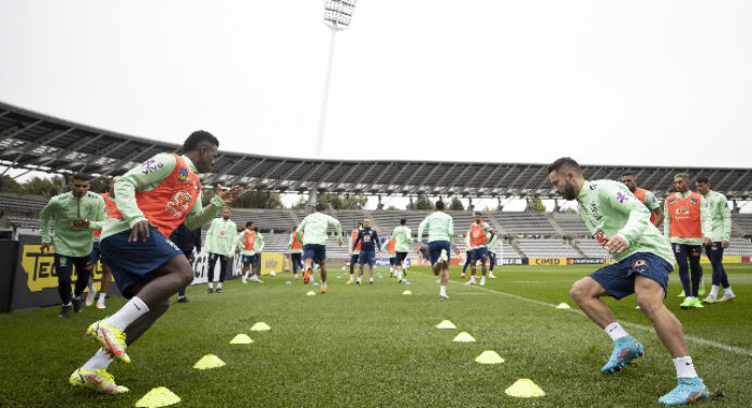 Tite tem escalação definida para amistoso Brasil x Tunísia