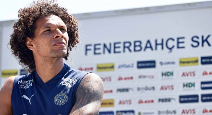 “Impossível agradar a todos”: Arão faz desabafo sobre críticas no Flamengo