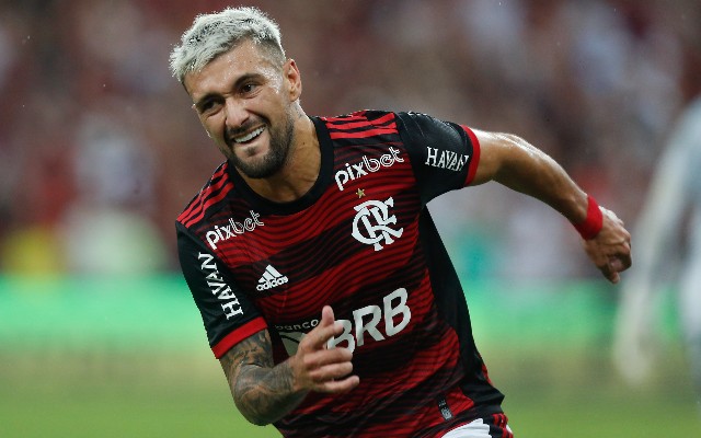 Flamengo conta com experiência de jogadores em finais de Copa do Brasil para superar Corinthians