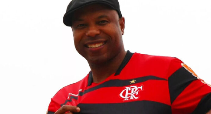 Torcedor declarado do Flamengo, Buchecha vai se apresentar na final da Libertadores