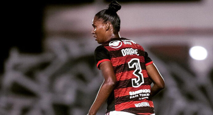 Zagueira do Flamengo pede postura forte contra o Vasco: “Bastante intensidade”