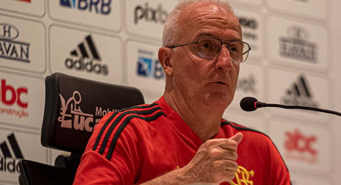 Dorival aposta em evolução de atacante do Flamengo: “Teremos o melhor”