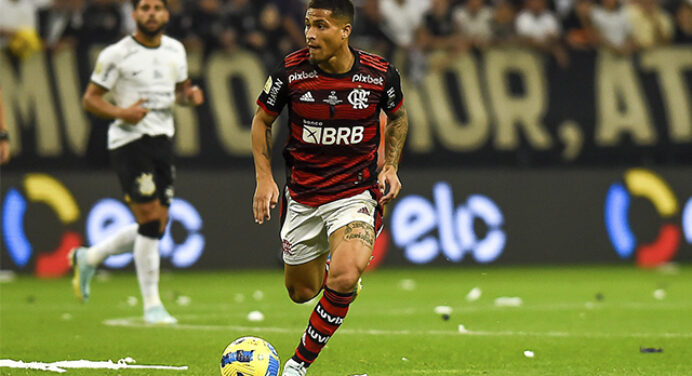 Mãe de João Gomes faz fortes críticas a árbitro após filho ser suspenso de Flamengo x Corinthians