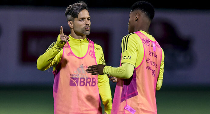 Apesar de desfalques, Flamengo tem 8 meio-campistas à disposição contra o Santos