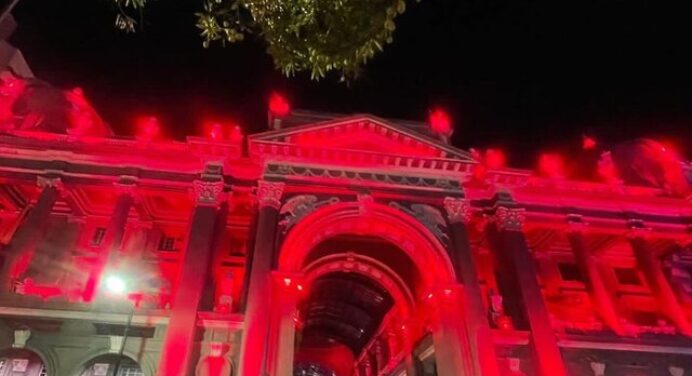 Prefeitura de Guayaquil faz homenagem inesperada ao Flamengo por título da Libertadores