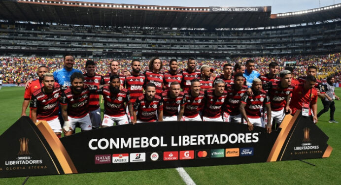Flamengo domina seleção do Troféu Mesa Redonda com quatro jogadores e Dorival