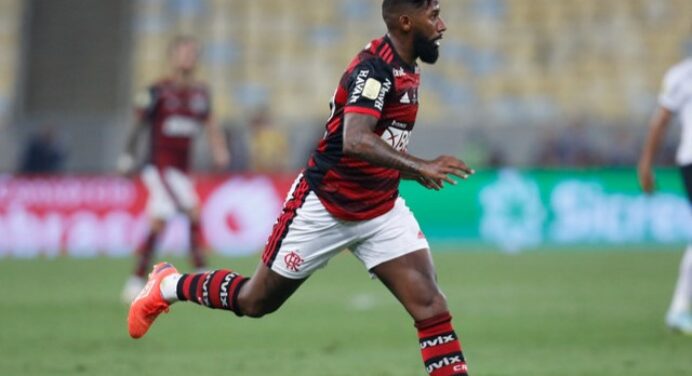 Rodinei faz desabafo após gol do título do Flamengo na Copa do Brasil