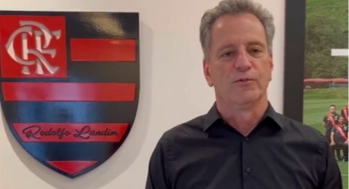 Flamengo negocia com duas empresas visando patrocínio para 2023