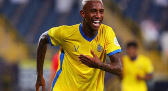 Especulado no Flamengo, Talisca é destaque em amistoso e marca 2 gols na vitória do Al Nassr
