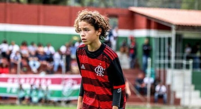 Filho de Diego Ribas ganha título com o Flamengo no sub-11